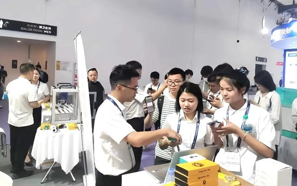 万向齿轮展会活动现场